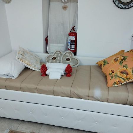 Al Bianco Nido White Stone Apt In Martina Franca Dış mekan fotoğraf